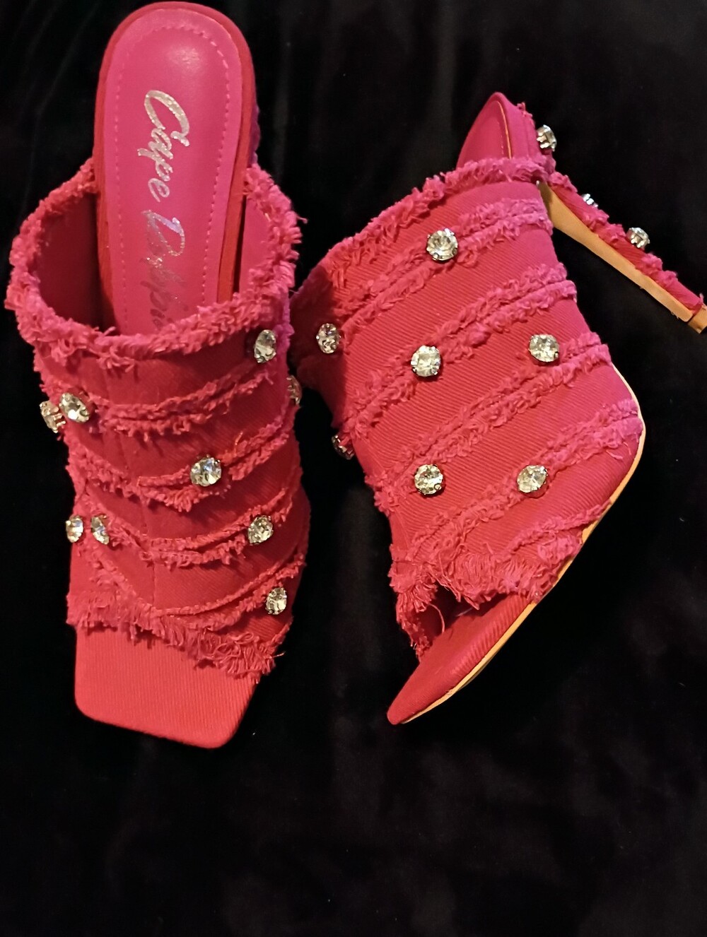Cape Robbin Revolt Hot Pink Frayed Rhinestone Mule Heels Size 9
